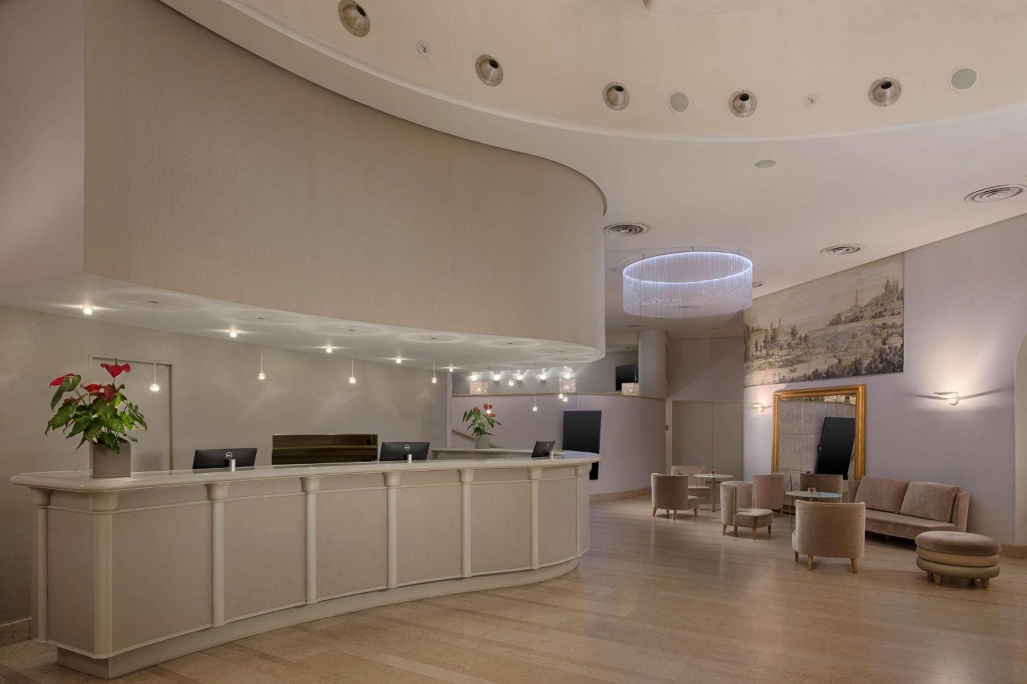 Nh Genova Centro Hotel Exterior photo